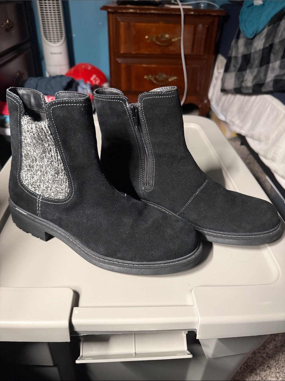 Clark’s Women's Black Suede Ankle Boots with Knit Panel size 9